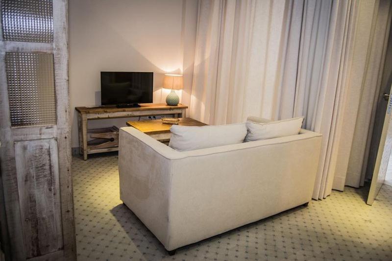 Pureza Triana 88 Seville